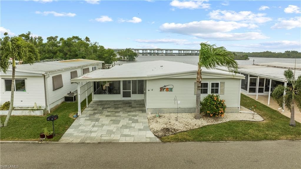 339 Shoreland DR FORT MYERS, FL 33905