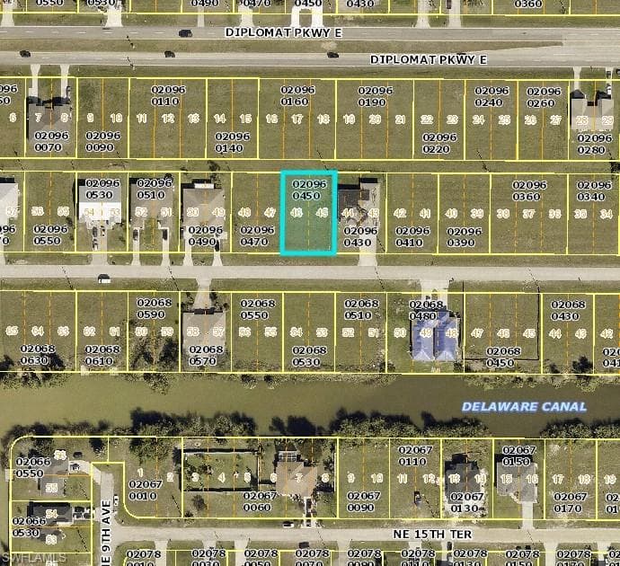 913 NE 15th LN CAPE CORAL, FL 33909