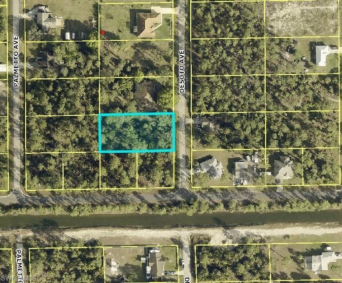 803 Desoto AVE LEHIGH ACRES, FL 33972