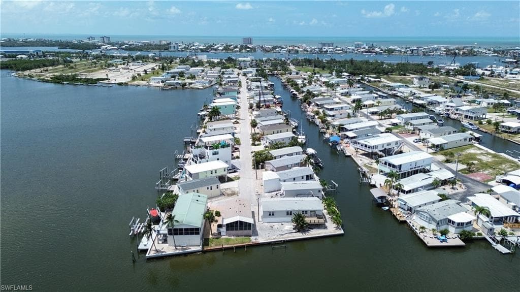 36 Emily LN FORT MYERS BEACH, FL 33931