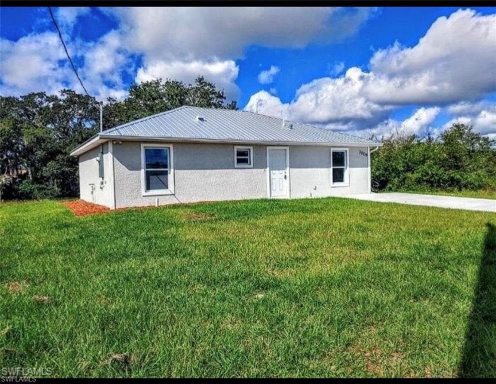 8040 Olive CIR LABELLE, FL 33935