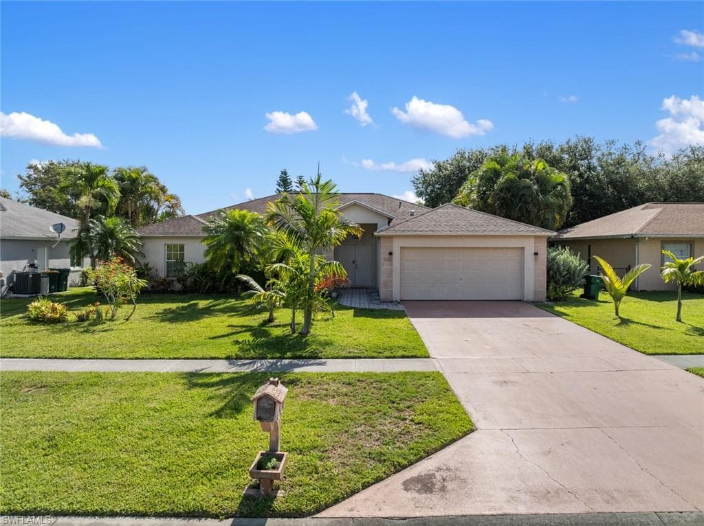 869 Summerfield DR NAPLES, FL 34120