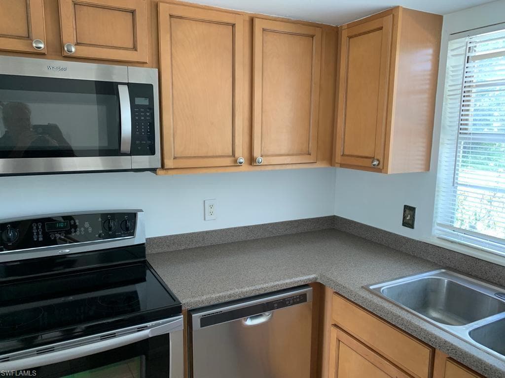 864 Courtington LN 3 FORT MYERS, FL 33919