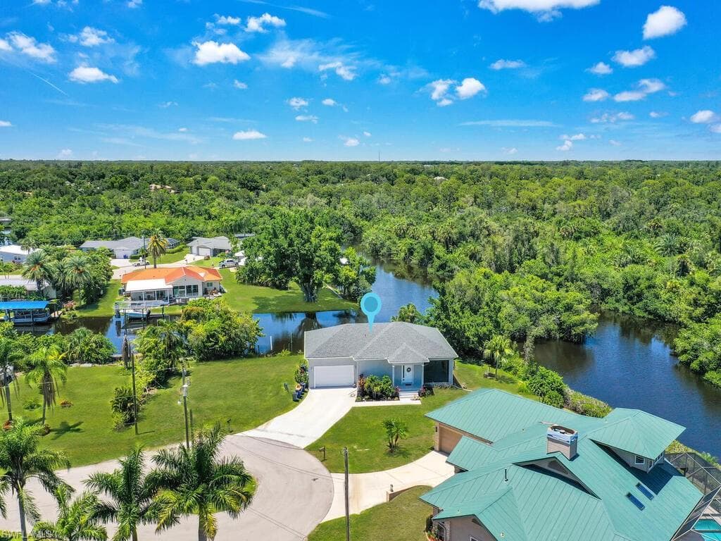 1751 Cobia WAY NORTH FORT MYERS, FL 33917