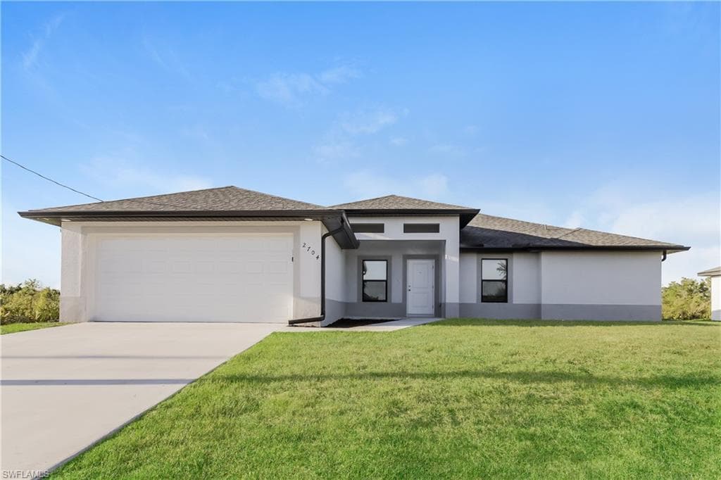 2704 31st ST SW LEHIGH ACRES, FL 33976
