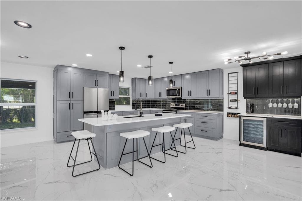 11331 Luanne LN FORT MYERS, FL 33908