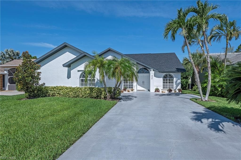 824 Belville BLVD NAPLES, FL 34104