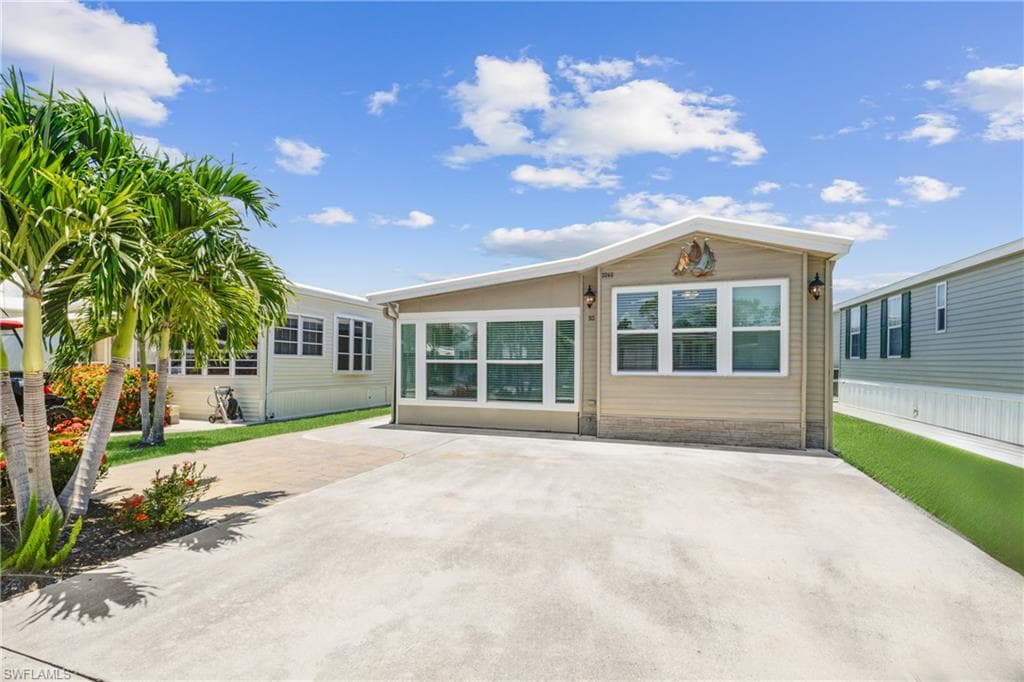 3245 Locher LN BONITA SPRINGS, FL 34134