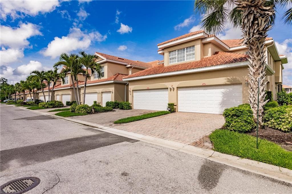 5680 Chelsey LN 104 FORT MYERS, FL 33912