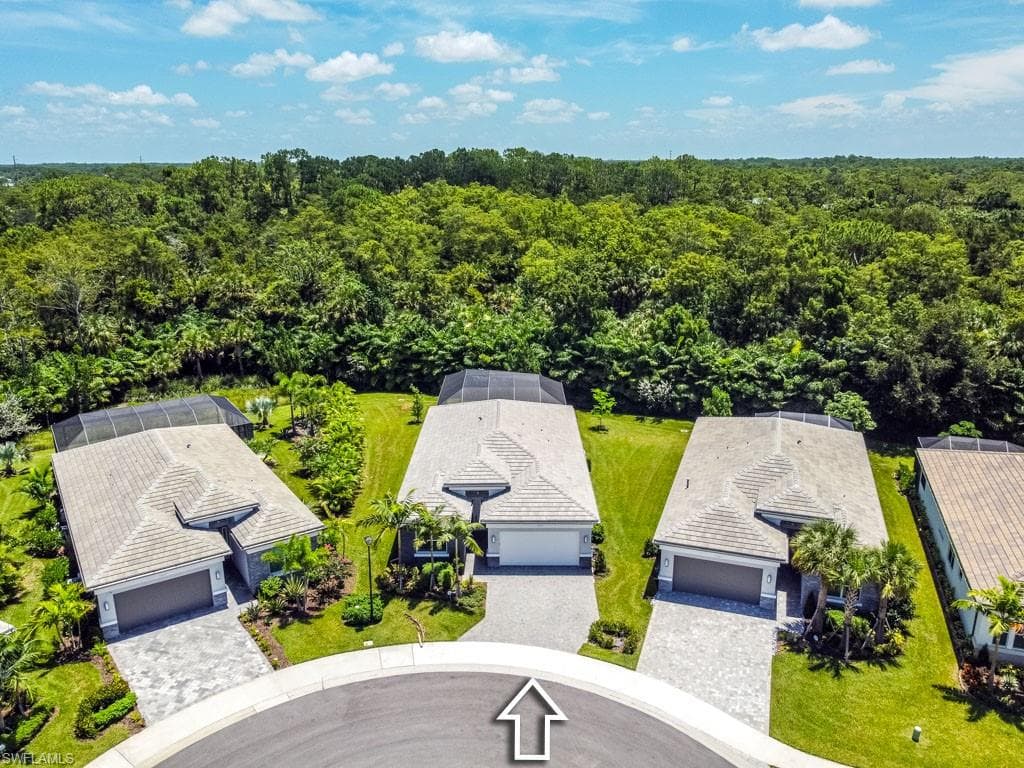 11417 Jacaranda DR NAPLES, FL 34120