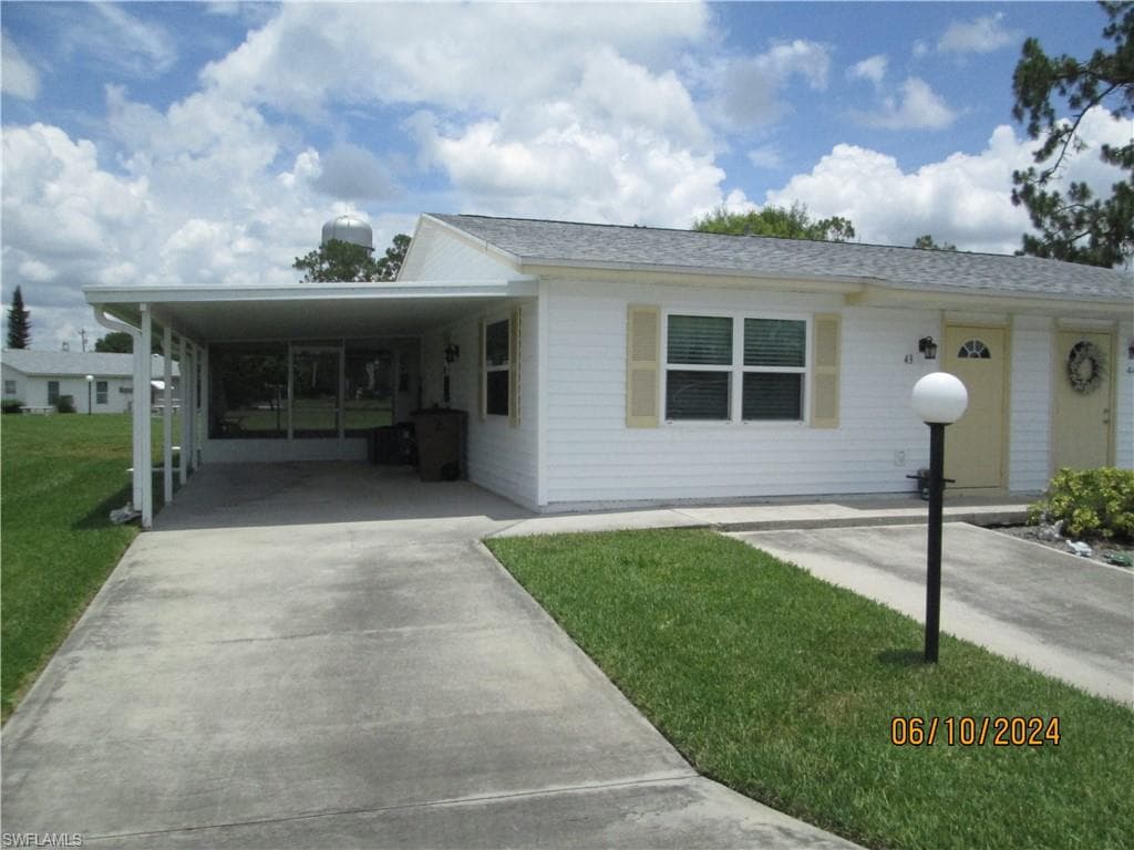 43 Desert Candle CIR LEHIGH ACRES, FL 33936