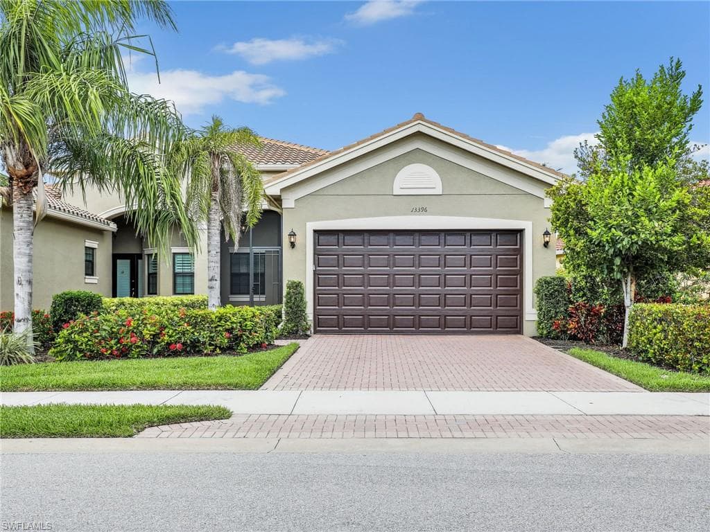 13396 Coronado DR NAPLES, FL 34109