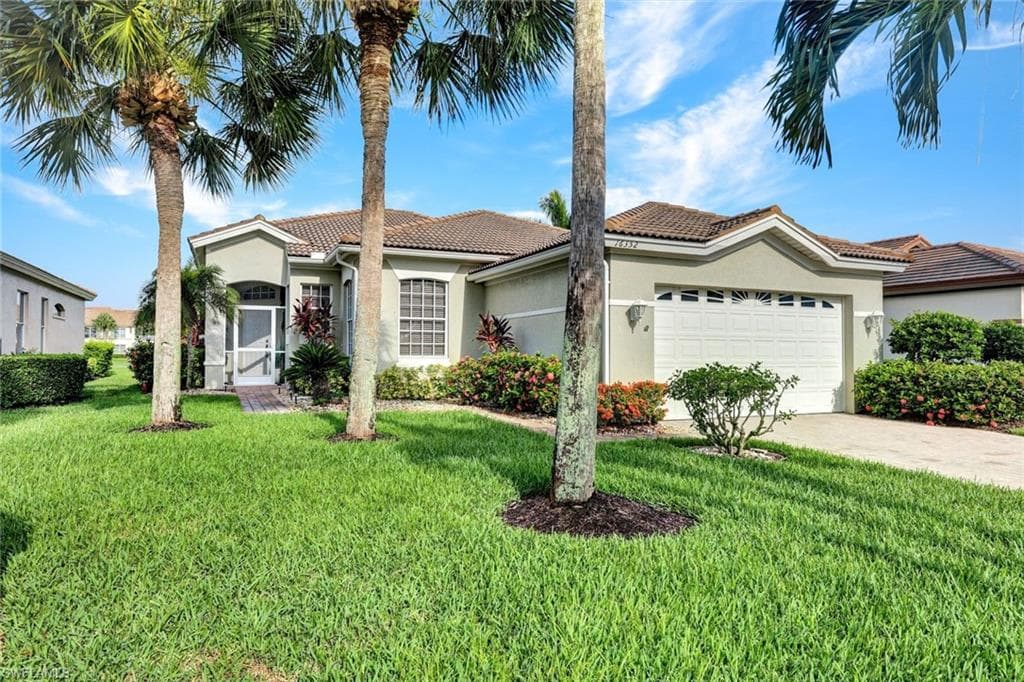 16352 Willowcrest WAY FORT MYERS, FL 33908