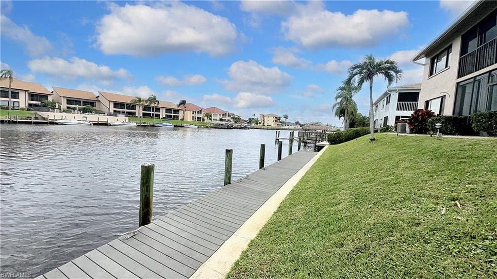 3813 SE 11th PL 1207 CAPE CORAL, FL 33904