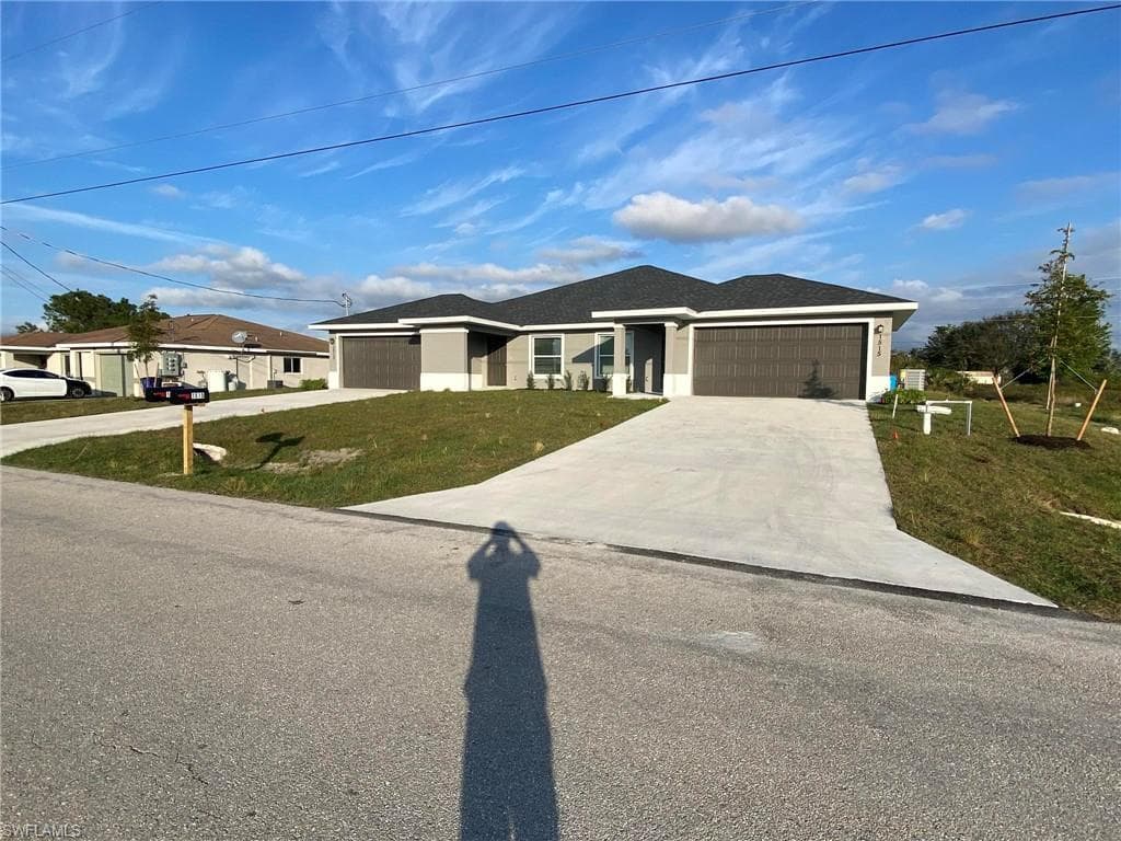 3022/3024 Gilbert AVE S LEHIGH ACRES, FL 33973