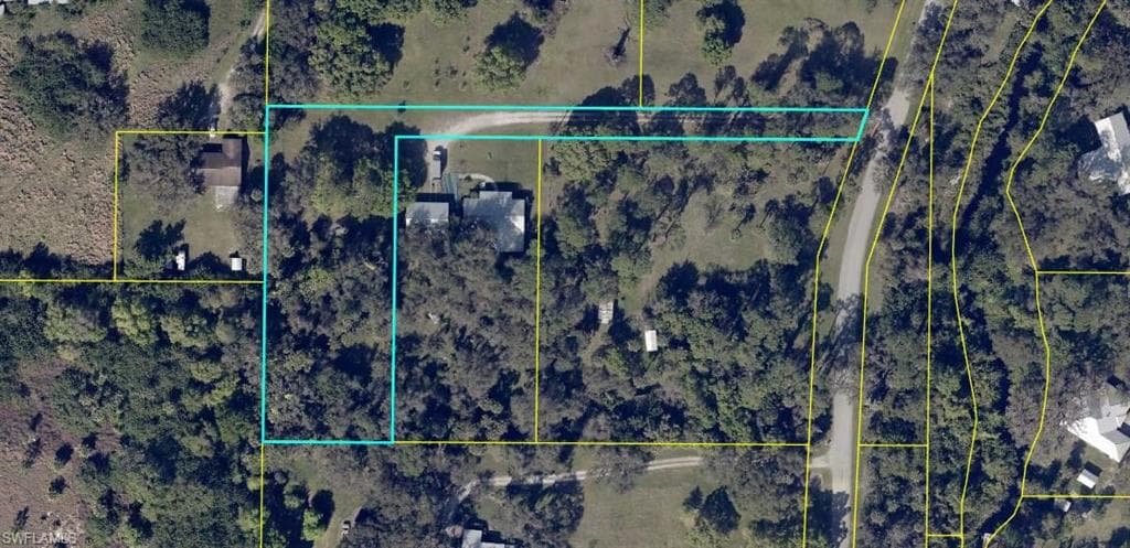 900 Caloosa Estates DR LABELLE, FL 33935