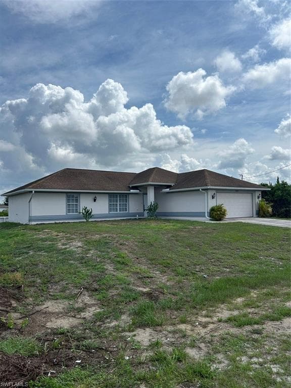 3002 25th ST SW LEHIGH ACRES, FL 33976