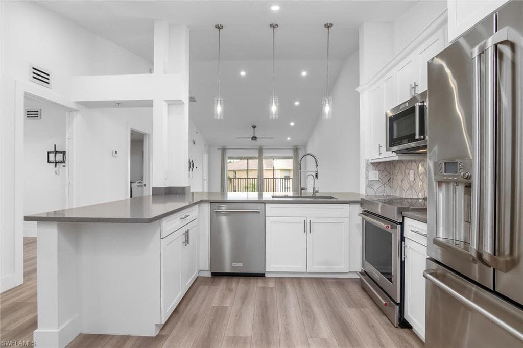 9640 Victoria LN C308 NAPLES, FL 34109