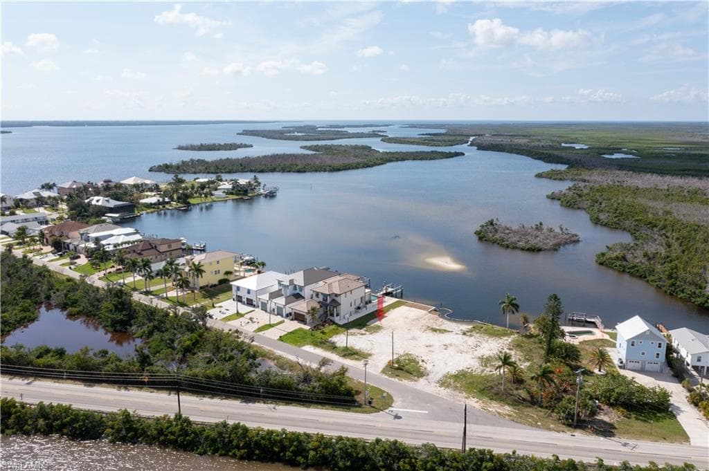 12050 Shoreview DR MATLACHA, FL 33993