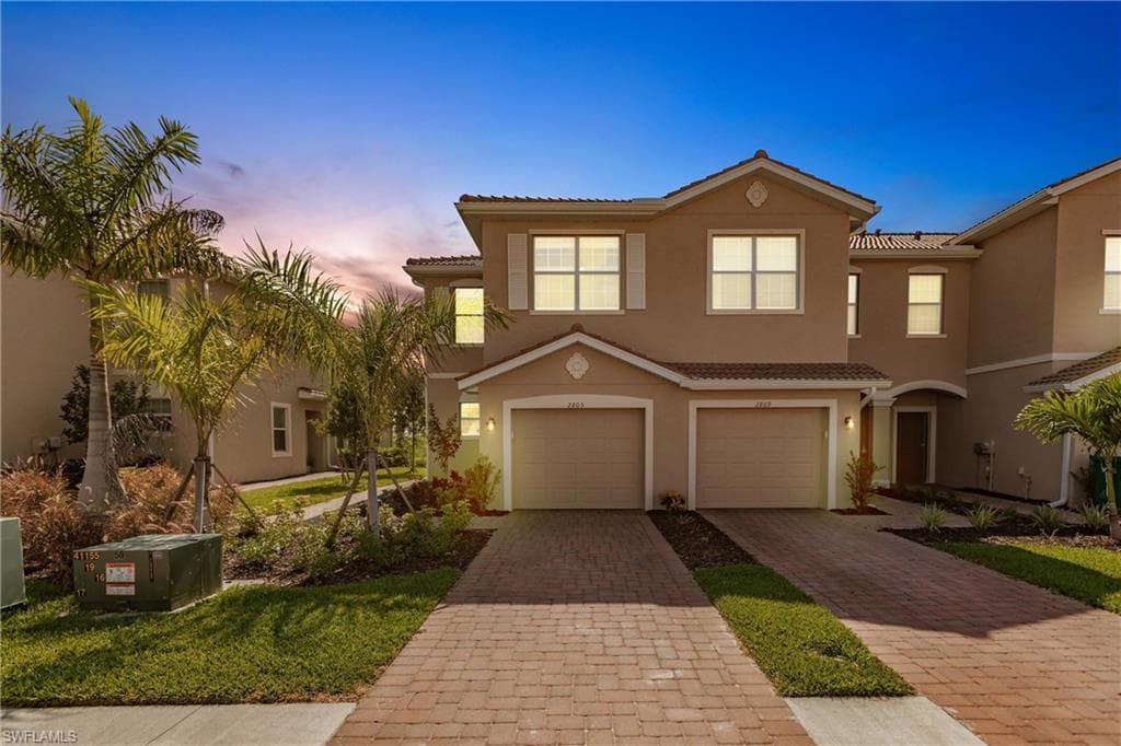 2805 Citrus ST NAPLES, FL 34120
