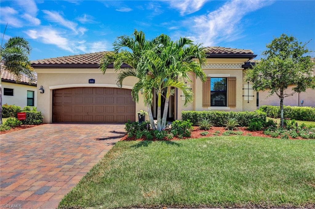 28101 Foxrock CT BONITA SPRINGS, FL 34135