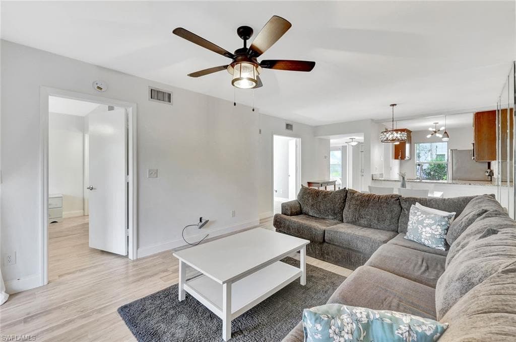 1965 Courtyard WAY E106 NAPLES, FL 34112
