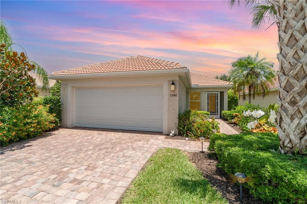 15142 Reef LN BONITA SPRINGS, FL 34135