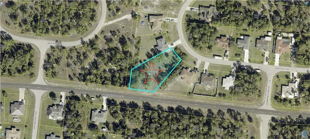 435 Boleyn CIR LEHIGH ACRES, FL 33974