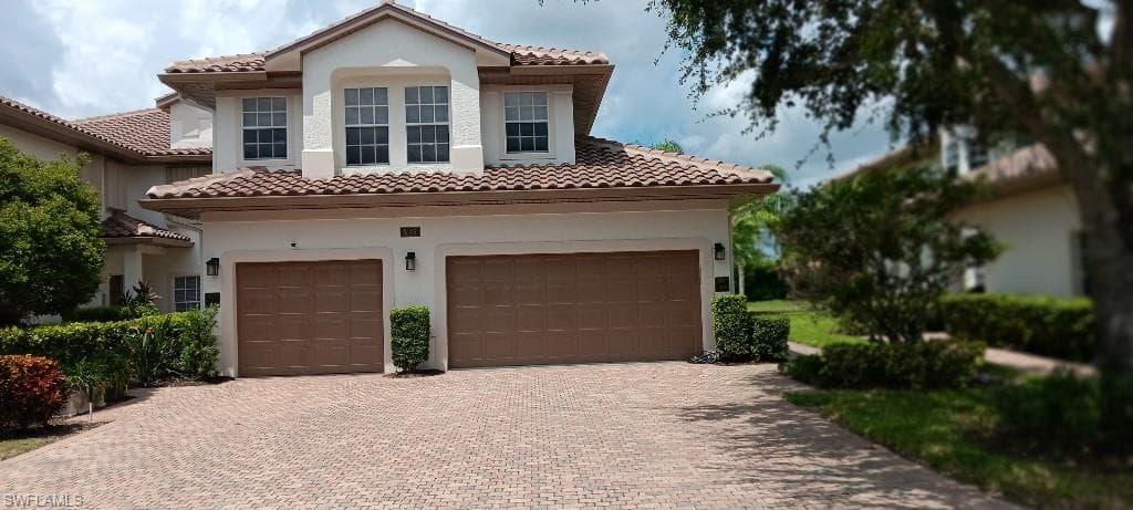 8145 Saratoga DR 1804 NAPLES, FL 34113