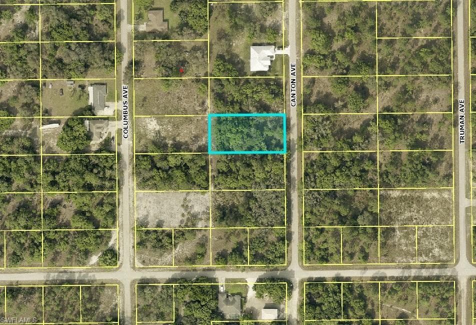 1407 Canton AVE LEHIGH ACRES, FL 33972