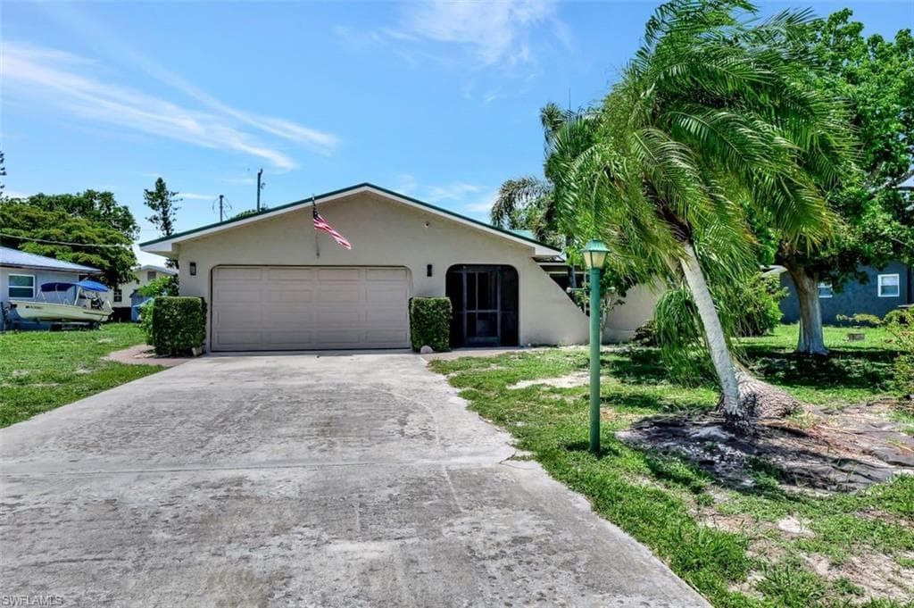 4937 Royal Palm DR ESTERO, FL 33928