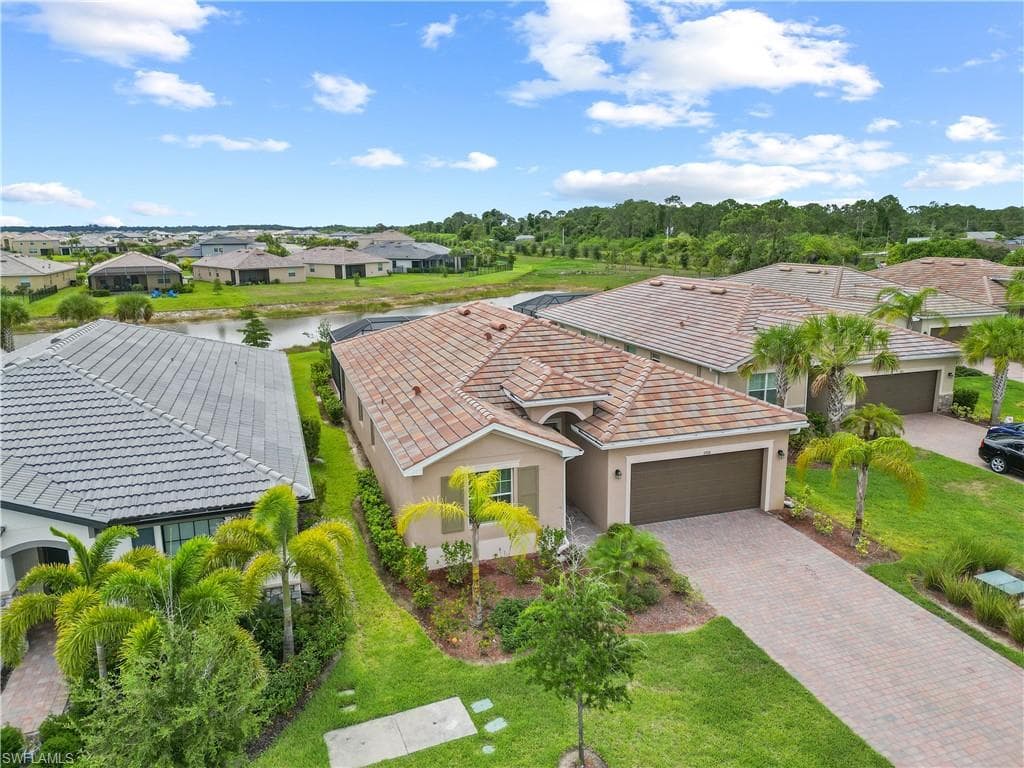 3708 E Hampton CIR ALVA, FL 33920