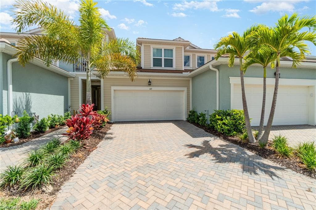 4688 Arboretum CIR 103 NAPLES, FL 34112