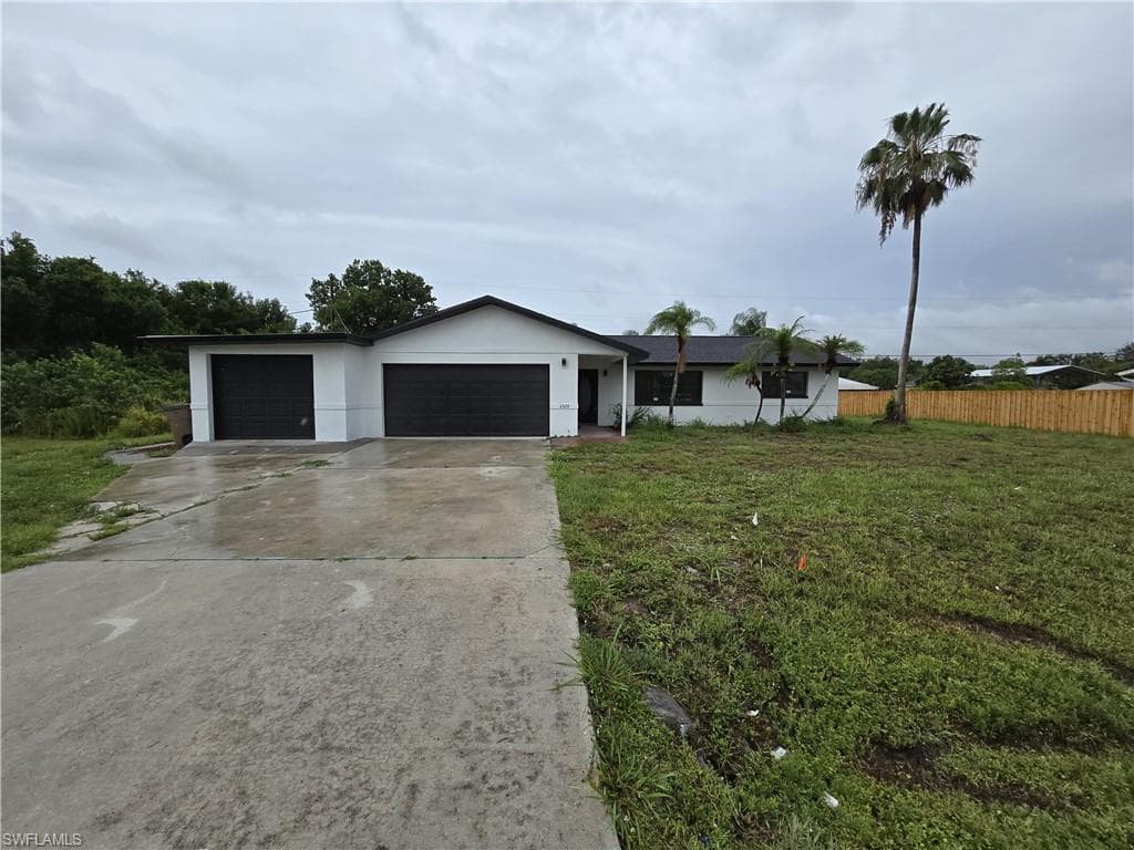 2320 Andros AVE FORT MYERS, FL 33905