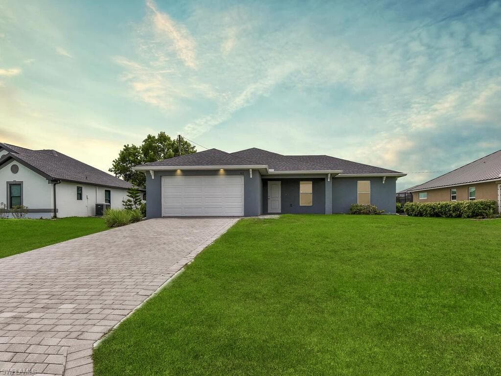 1011 NW 7th PL CAPE CORAL, FL 33993