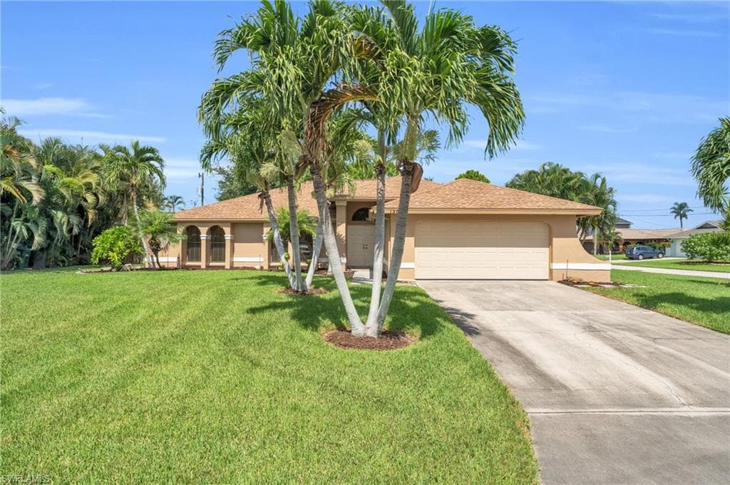 1202 SW 4th PL CAPE CORAL, FL 33991