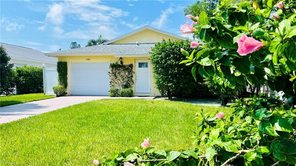 549 110th AVE N NAPLES, FL 34108