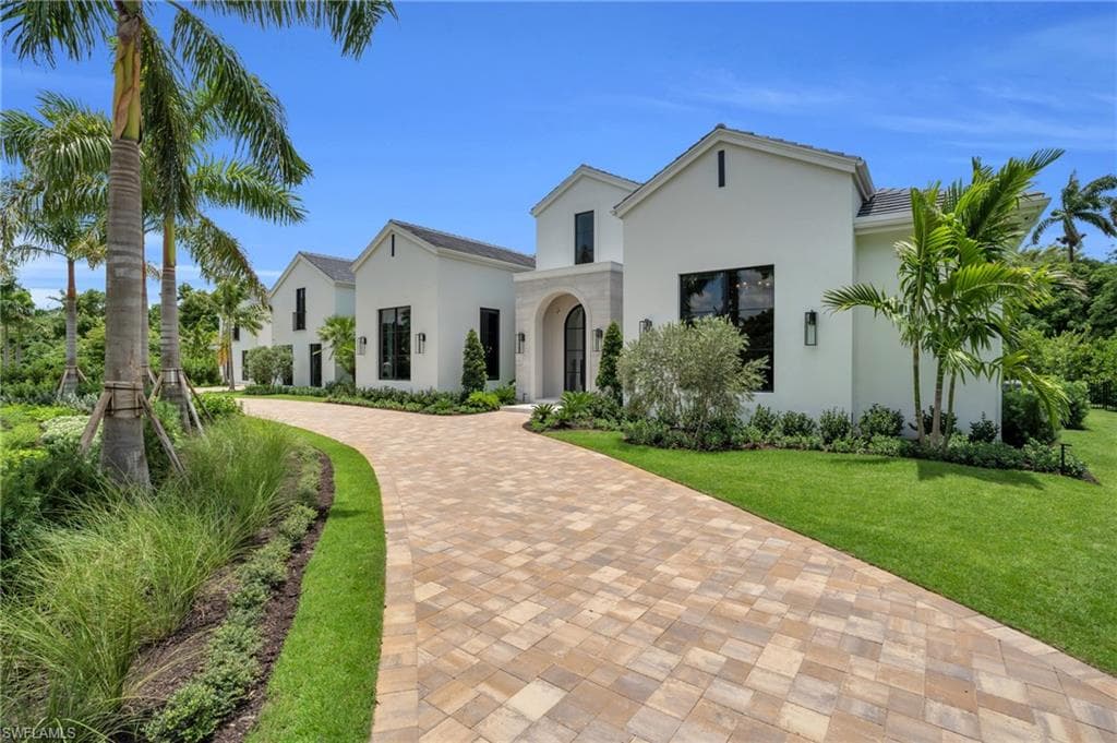 198 Caribbean RD NAPLES, FL 34108