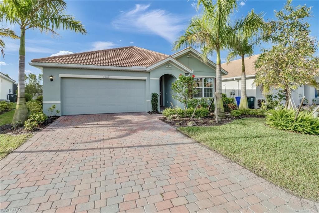3030 Birchin LN FORT MYERS, FL 33916
