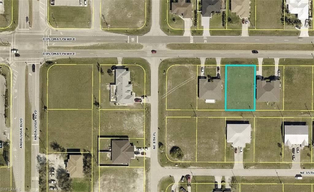 826 Diplomat PKWY E CAPE CORAL, FL 33909