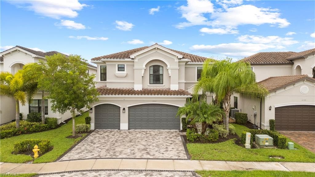 4724 Kensington CIR NAPLES, FL 34119