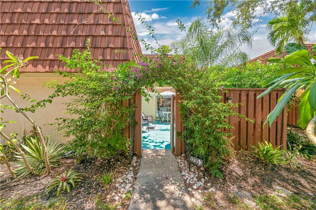 5235 Cedarbend DR 3 FORT MYERS, FL 33919