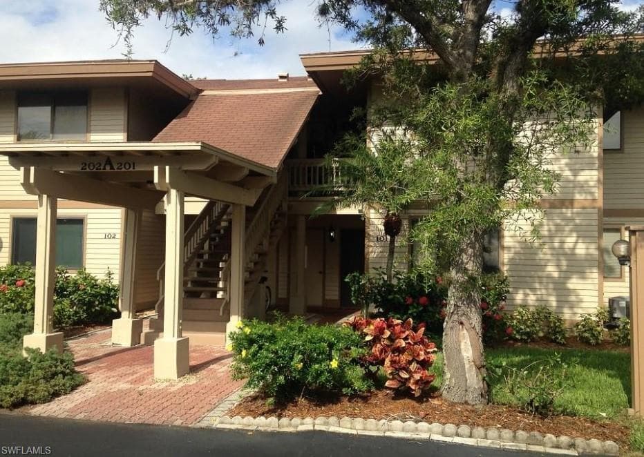 64 4th ST C105 BONITA SPRINGS, FL 34134
