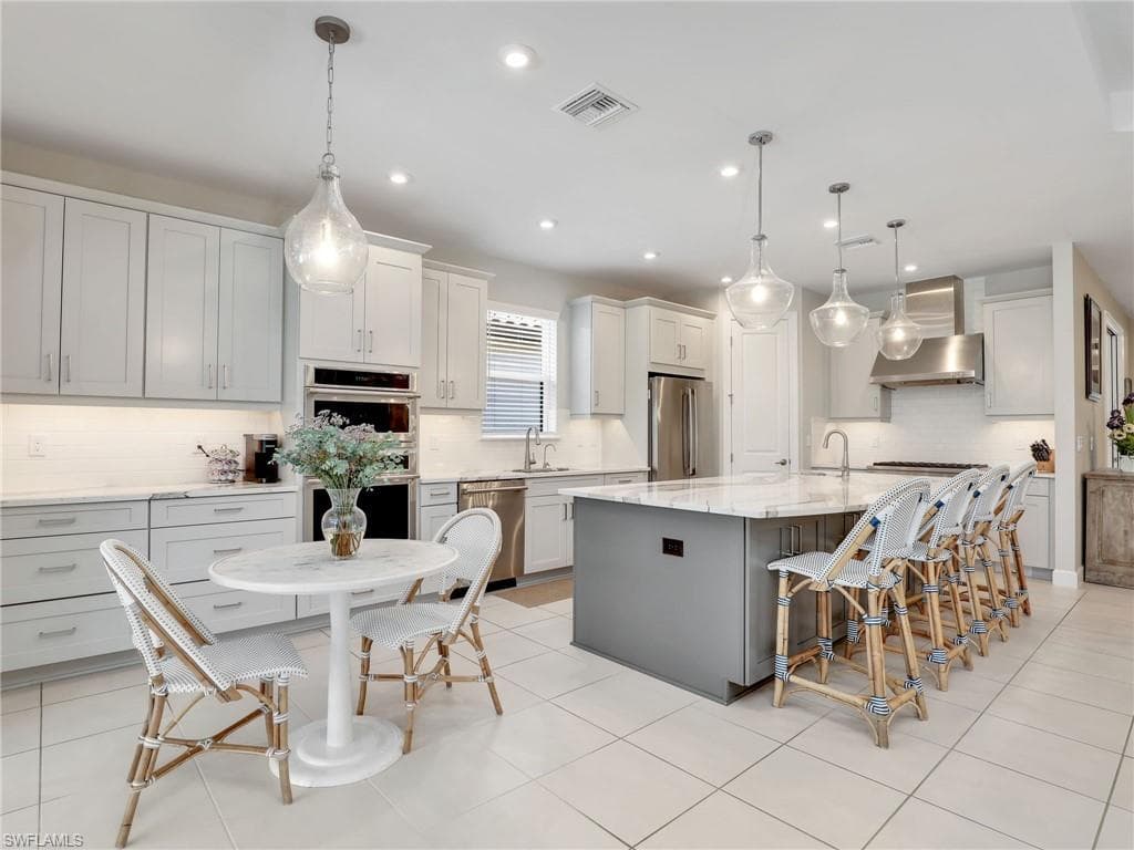8150 Lucello TER S NAPLES, FL 34114