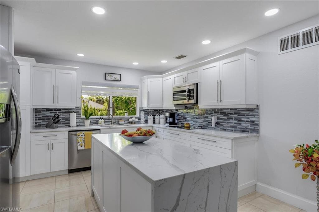3680 31st AVE NE NAPLES, FL 34120