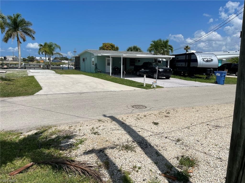 845 Oak ST FORT MYERS BEACH, FL 33931