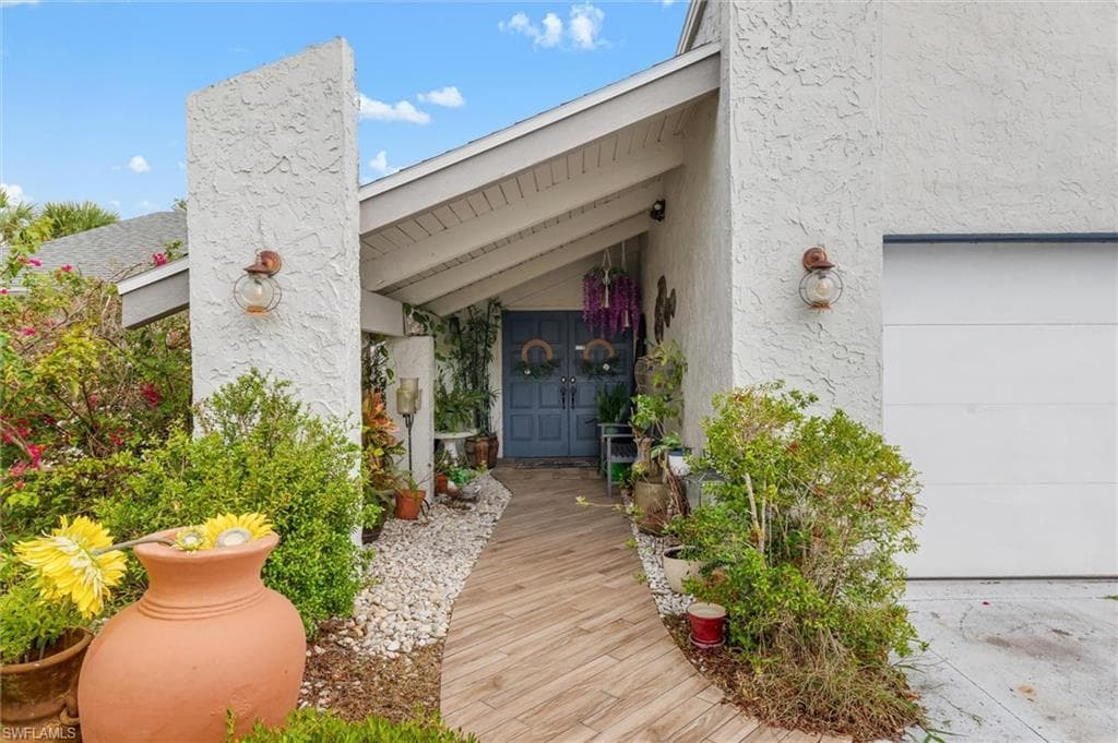 1613 Savona PKWY CAPE CORAL, FL 33904