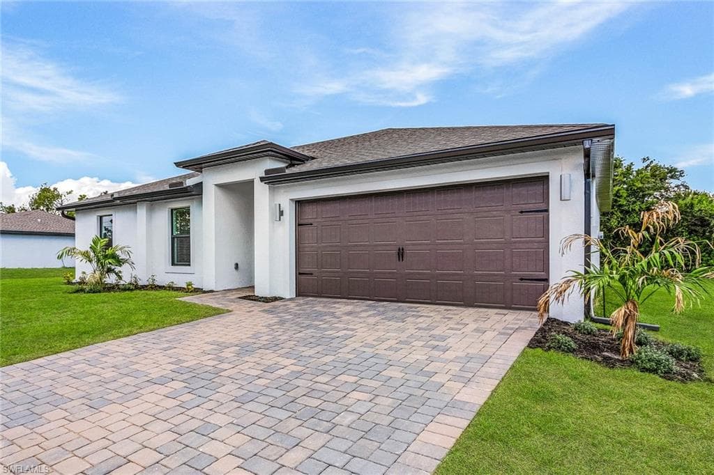 2624 Diplomat PKWY W CAPE CORAL, FL 33993