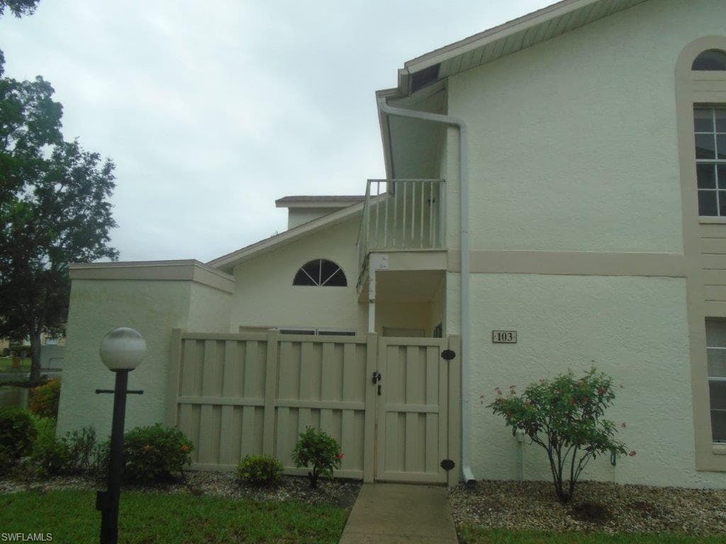 6895 Pentland WAY 103 FORT MYERS, FL 33966