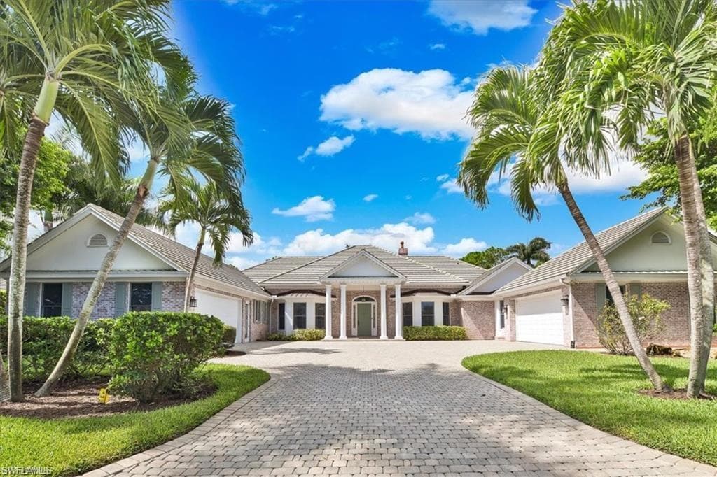 743 Saint Georges CT NAPLES, FL 34110